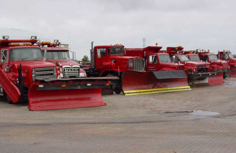 Hydraulic wings allow snow removal equipment to take flight